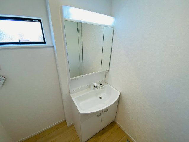 【1号棟】富里市七栄　第34　全７棟の独立洗面台