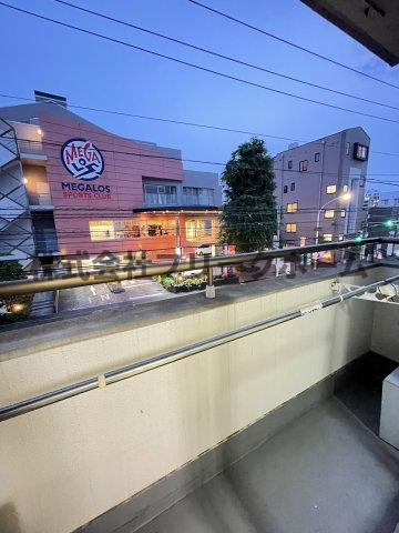 武蔵野市吉祥寺東町３丁目の賃貸マンションのバルコニー