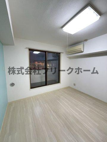 武蔵野市吉祥寺東町３丁目の賃貸マンションの寝室