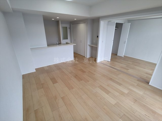 【居間・リビング】の画像