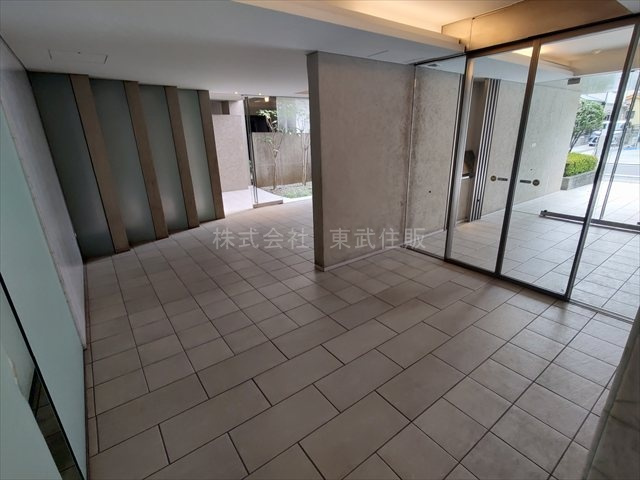 【エントランス】 | レーベンハイム若葉ブライトマークス | ゆとりのあるエントランスです