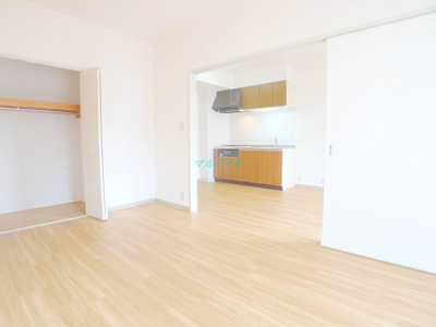 【居間・リビング】 | ウイングス・ハイ亀戸 | 洋室