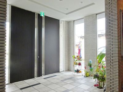 【ロビー】 | ネオソレイユ