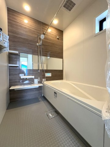 OCEAN SIDE RESIDENCE — 湘南海岸公園 徒歩5分の浴室