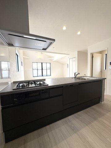 OCEAN SIDE RESIDENCE — 湘南海岸公園 徒歩5分のキッチン