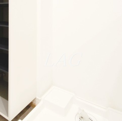 【設備】 | アザーレ・バモス登戸Ⅱ | 室内洗濯機置き場です。