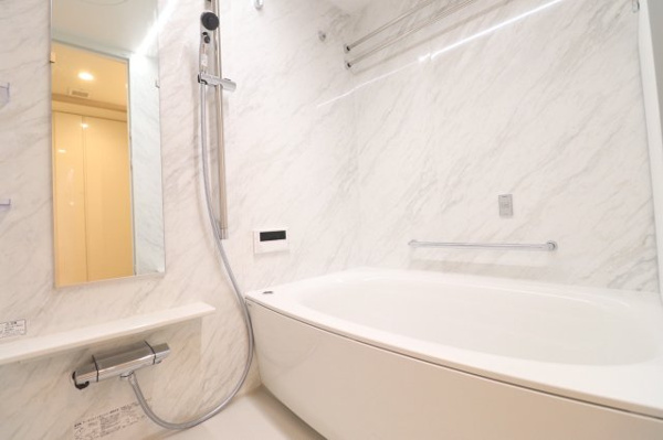 【浴室】 | 【浴室】追い炊き機能完備で快適にお過ごしいただけます☆