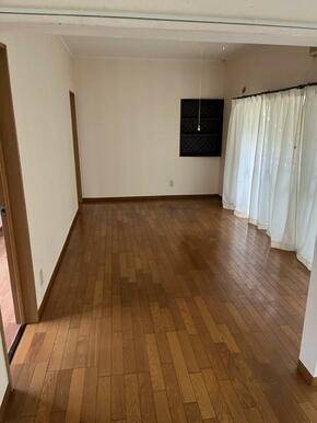 【居間・リビング】 | トラヴァーサル・ハイツ