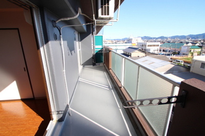【バルコニー】 | ロビニエ豊成