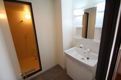 【洗面所】 | ロビニエ豊成