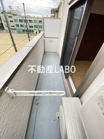 プレジール帝塚山のバルコニー