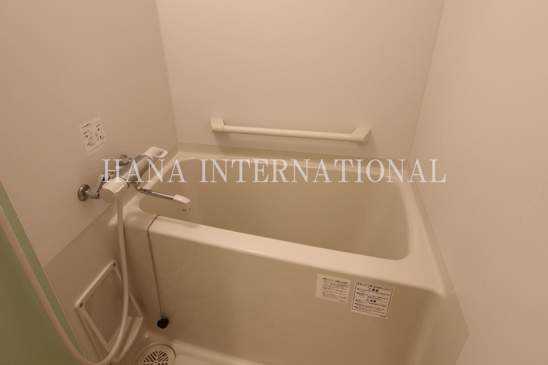 ラグレージュⅢの浴室