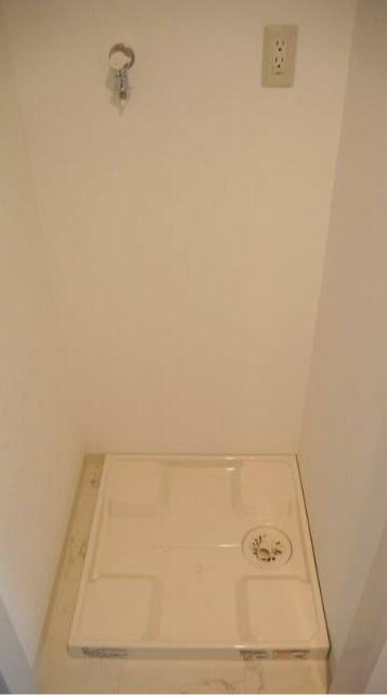 グランディール浅草の設備|洗濯機置き場