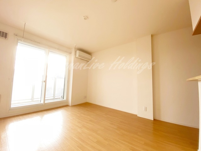 ストークプレイス湘南の居間・リビング