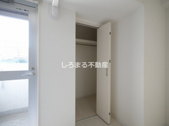 ドュ シンビオス桜川の収納