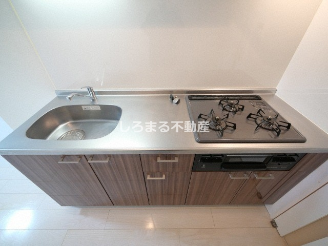 ドュ シンビオス桜川のキッチン