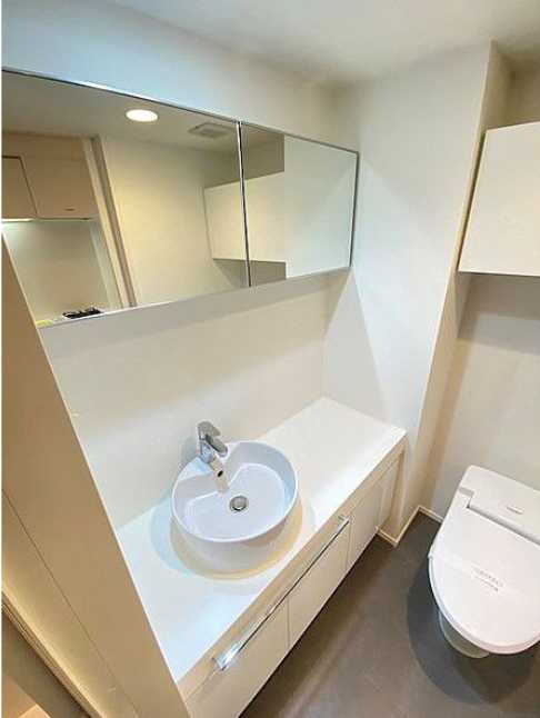 パークフラッツ中目黒　ペット相談　目黒川沿い　トランクルームの洗面所