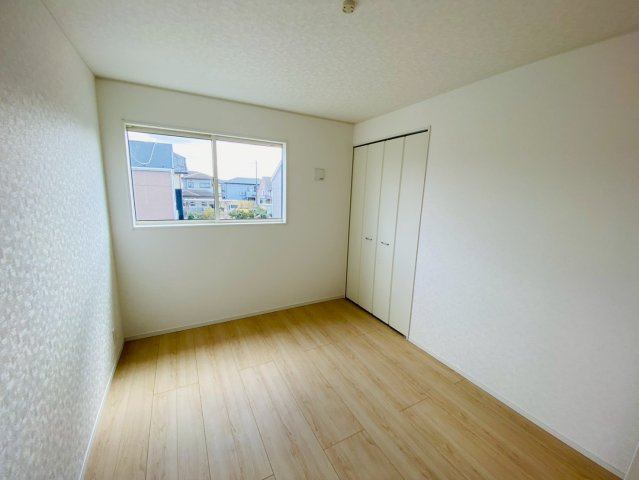 【5号棟】富里市七栄　第34　全７棟の洋室