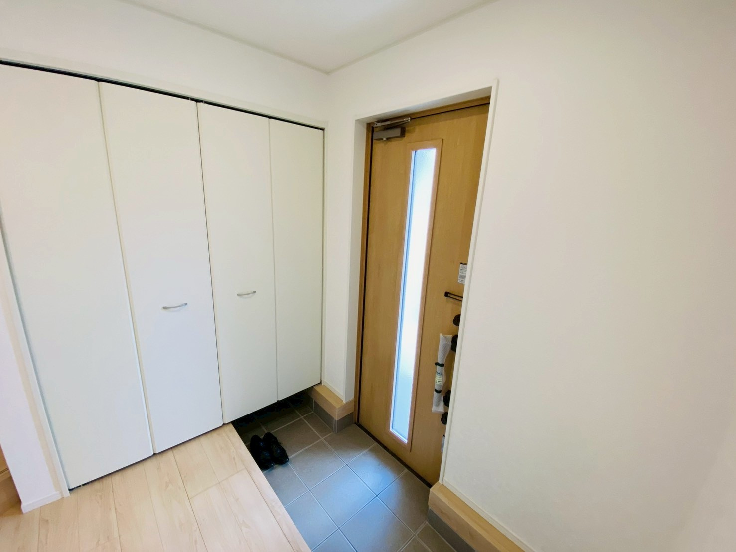 【5号棟】富里市七栄　第34　全７棟の玄関