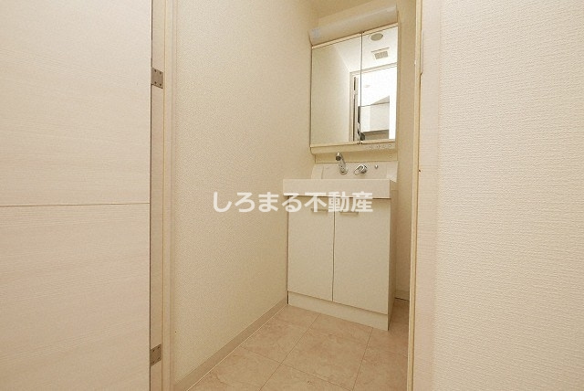 S-RESIDENCE難波EASTの洗面所