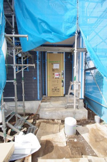 【玄関】 | 【仲介手数料無料！！】八王子市散田町4丁目　新築戸建て（全4棟）A号棟　4850万円 | 3月6日施工中