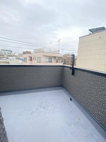 【バルコニー】