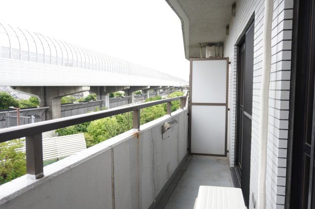 ヴィーヴル草加旭町のバルコニー
