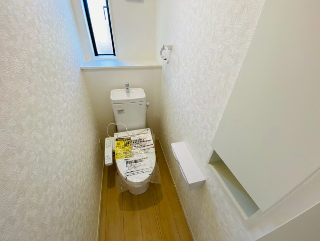 【2号棟】富里市七栄　第34　全７棟のトイレ