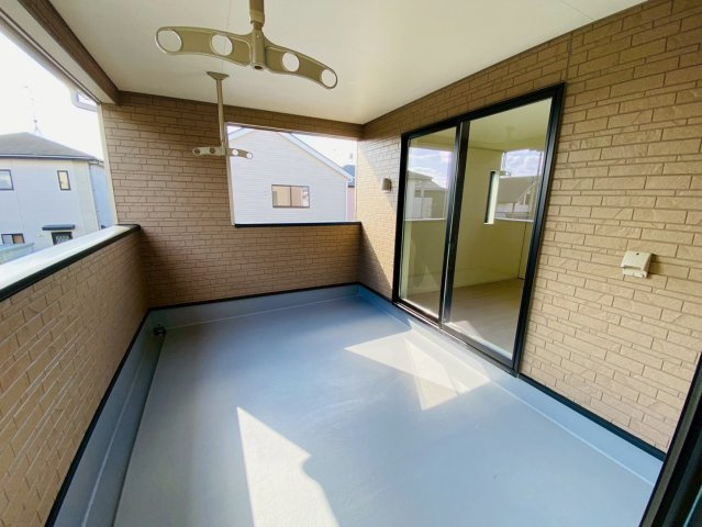 【2号棟】富里市七栄　第34　全７棟のバルコニー