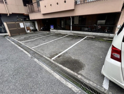【駐車場】 | 吉本マンション | 駐車場★