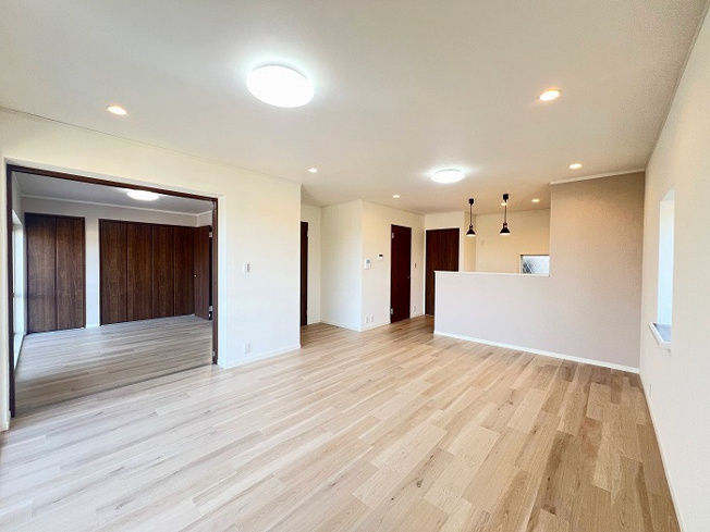 【居間・リビング】 | アトムセレクト　千葉市花見川区幕張本郷7丁目中古戸建