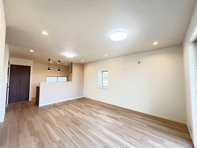 【居間・リビング】 | アトムセレクト　千葉市花見川区幕張本郷7丁目中古戸建