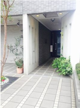 ザ・ヴィラオン千駄木スクエアのエントランス