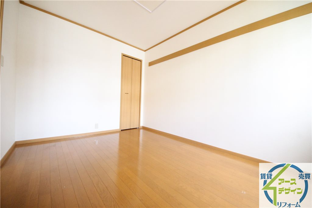 ハイツラフレシールの洋室