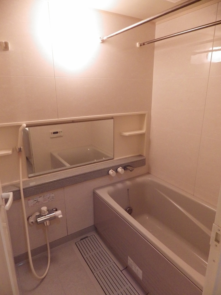 マイキャッスル新宿落合の浴室