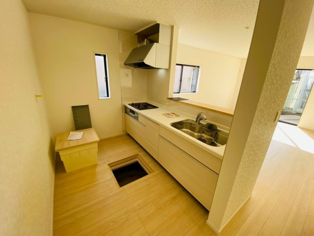 【4号棟】富里市七栄　第34　全７棟のキッチン