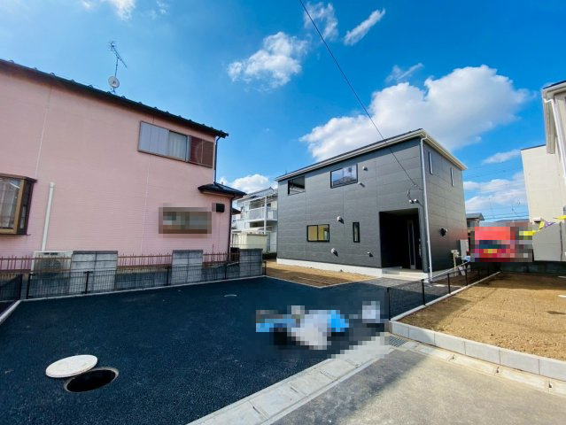 【4号棟】富里市七栄　第34　全７棟の前面道路含む現地写真