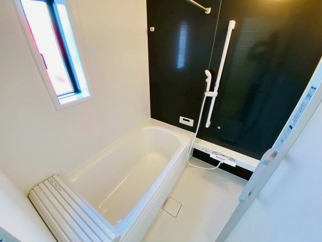 【4号棟】富里市七栄　第34　全７棟の浴室