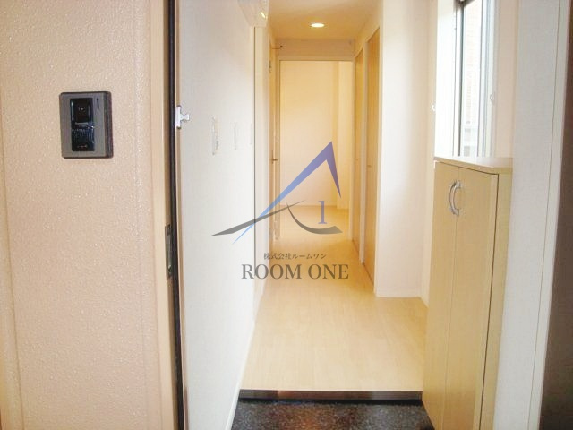 ロビュスト　メゾンの玄関|玄関です。