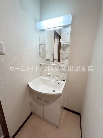 大阪市城東区永田２丁目のアパートの独立洗面台