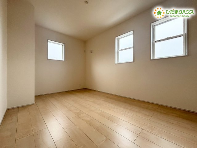深谷市上柴町東　第3　新築一戸建て　リーブルガーデン　01の子供部屋