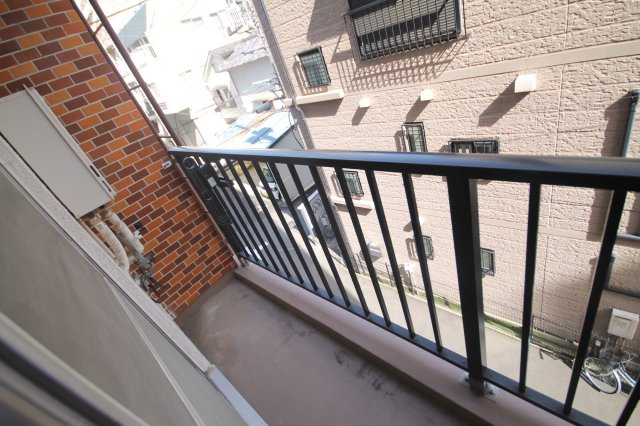 【バルコニー】