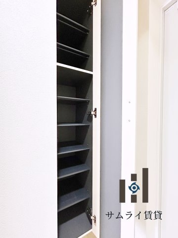 アロームドゥジョアの玄関