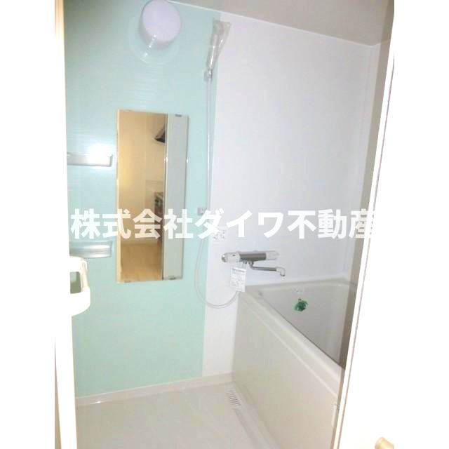 グランデュール柱の浴室