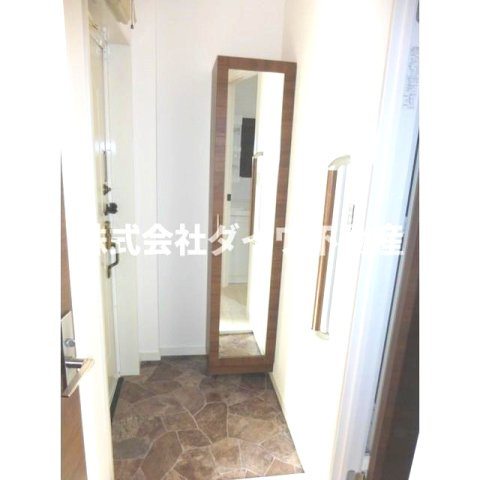 グランデュール柱の玄関