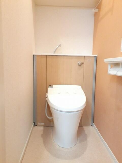 ブルーノのトイレ