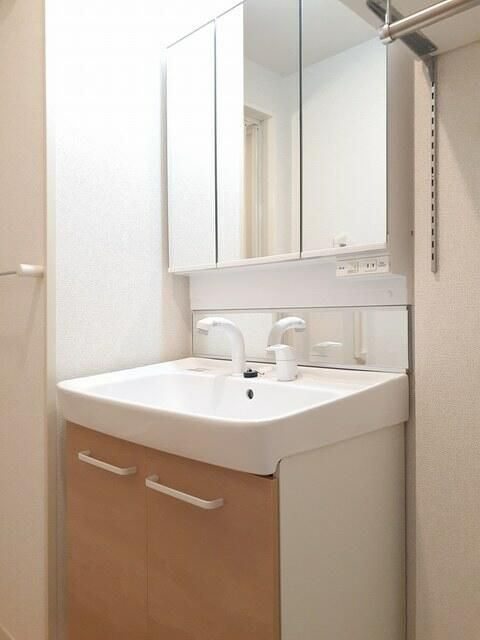 ブルーノの独立洗面台