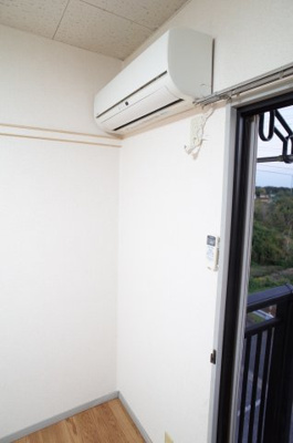【設備】 | グレイスハイランズ | エアコン完備で夏場も冬場も安心☆
