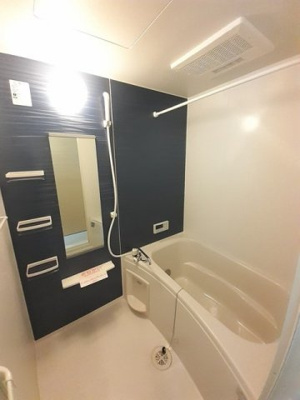 【浴室】 | エレガンス・イリーデⅡ | きれいなお風呂です