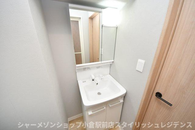 霧ヶ丘コーポラスの洗面所